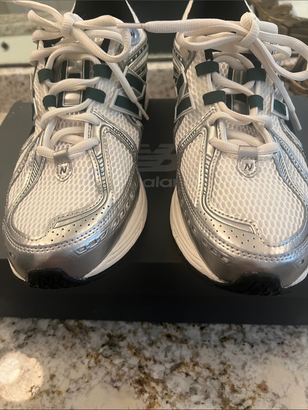New Balance mens White & Silver Mesh Running Sneakers